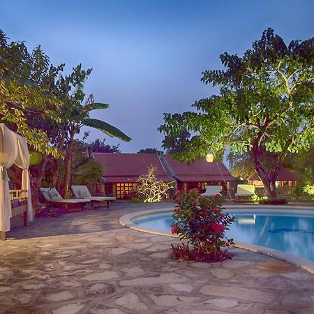 Le Flamboyant Resort Kep Bagian luar foto