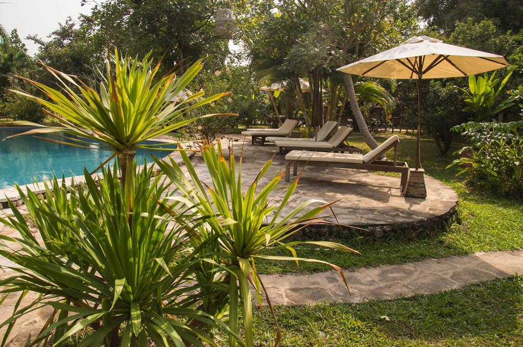 Le Flamboyant Resort Kep Bagian luar foto