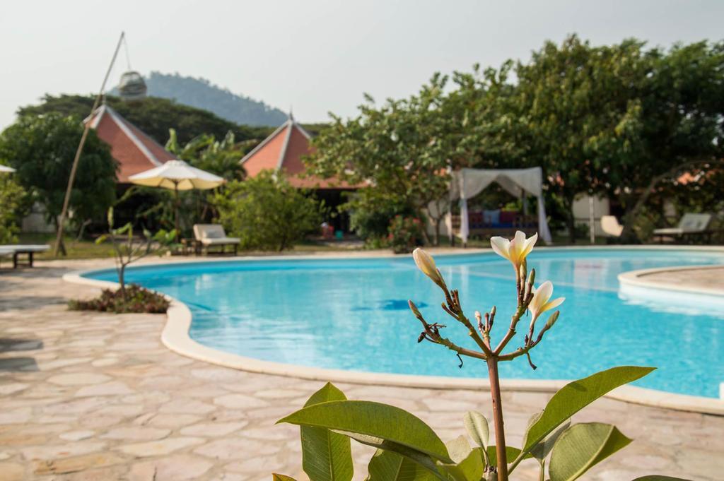 Le Flamboyant Resort Kep Bagian luar foto