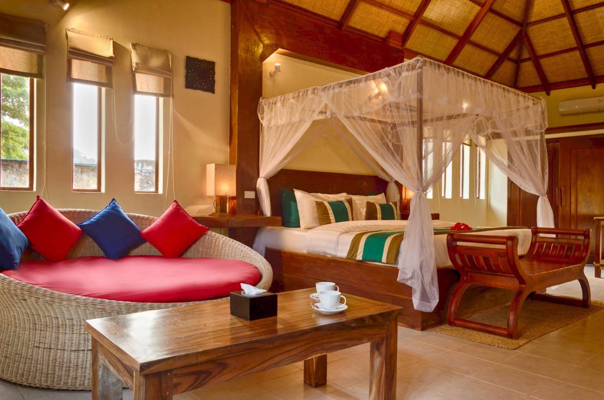 Le Flamboyant Resort Kep Bagian luar foto